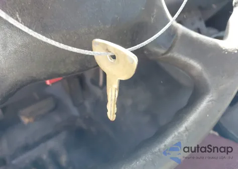 1999 Chevrolet Silverado 1500 from USA, damaged, VIN 1GCEC14W8XE217066